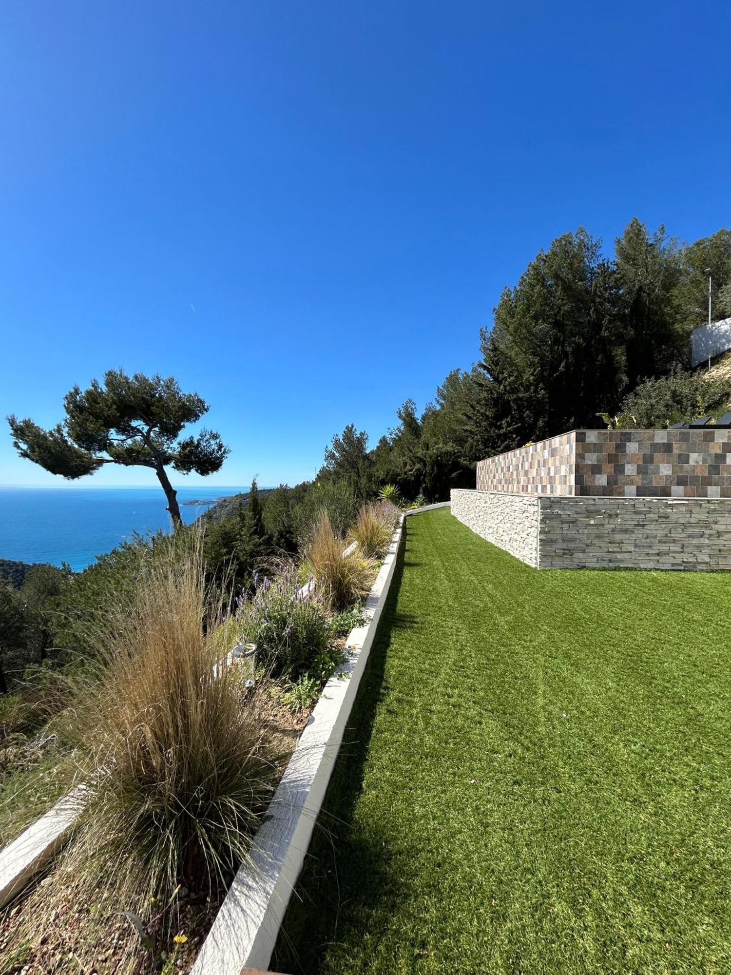Eze - Appartement Dans Bas De Villa Avec Piscine Pres De Monaco Buitenkant foto